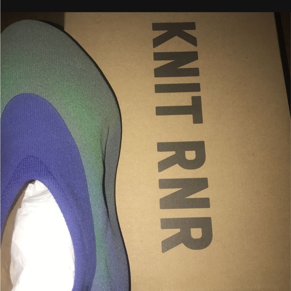 yeezy knit rnr - Picture 2 of 5